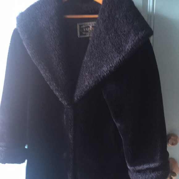 Express Jackets & Blazers - 🖤Gorgeous & classic Faux Fur, M, EUC